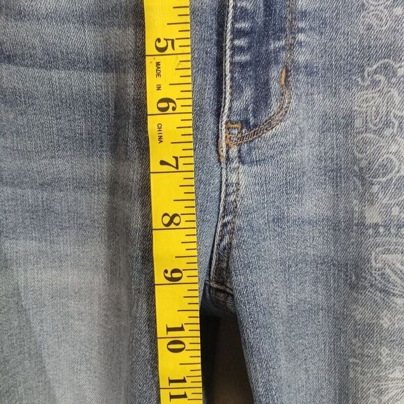 Judy Blue Maika Paisley Bandana Print Boyfriend Fit Jeans 26 Distressed - Picture 13 of 13